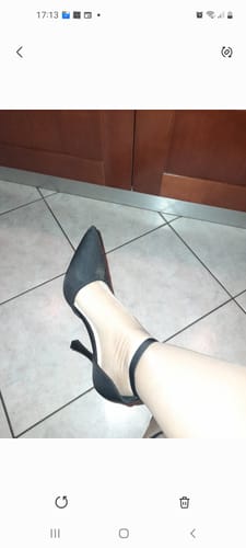 Customer photo review of Décolleté Black Diamond