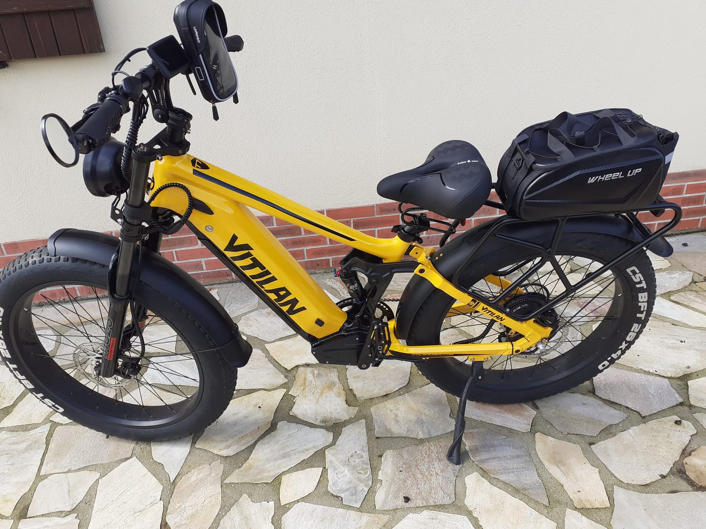 Customer photo review of Rear Rack + Rear Tail Light (for T7)