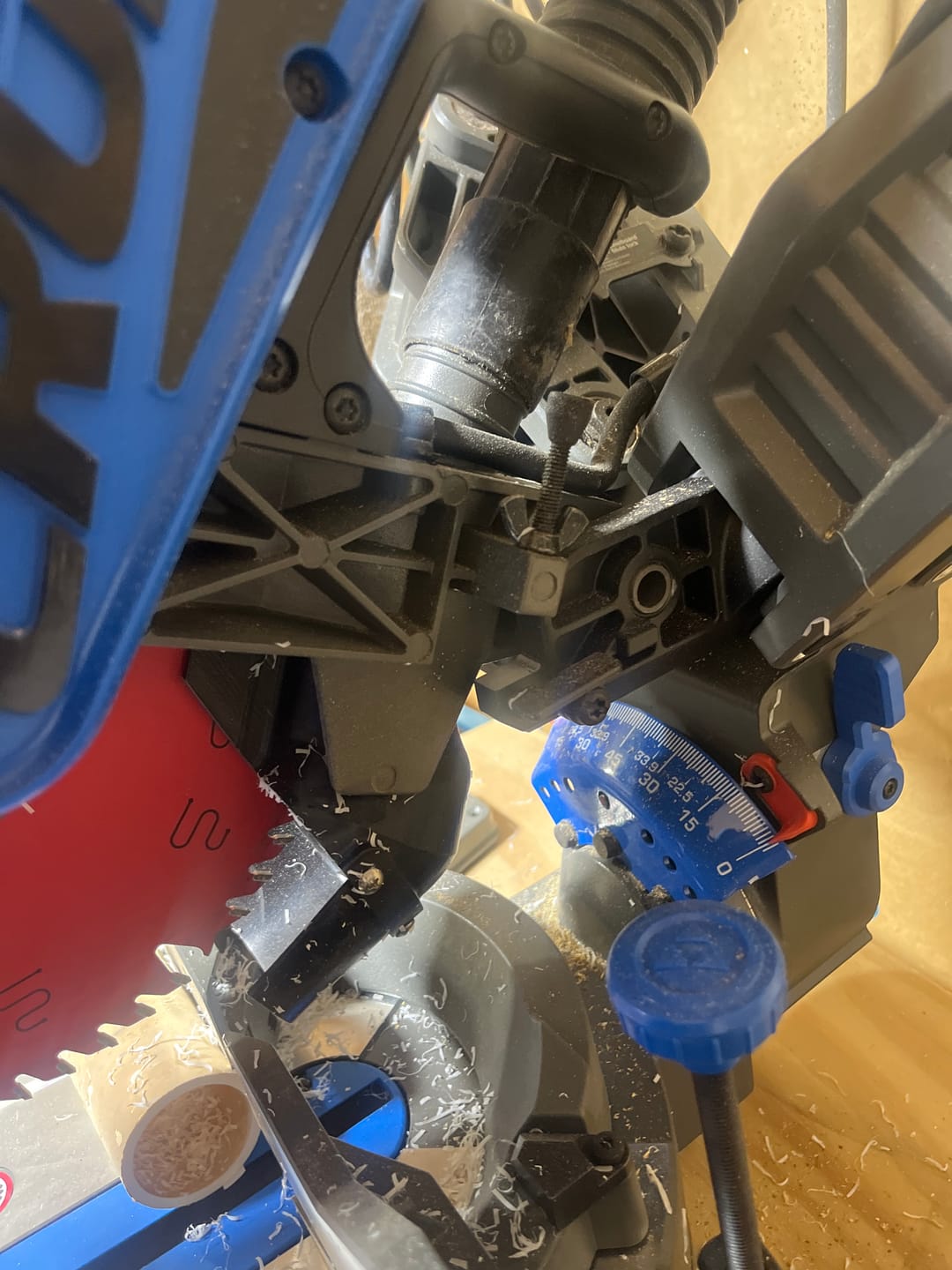 Customer photo review of Ridgid & Delta Cruzer 10” Miter Saw Dust Collection