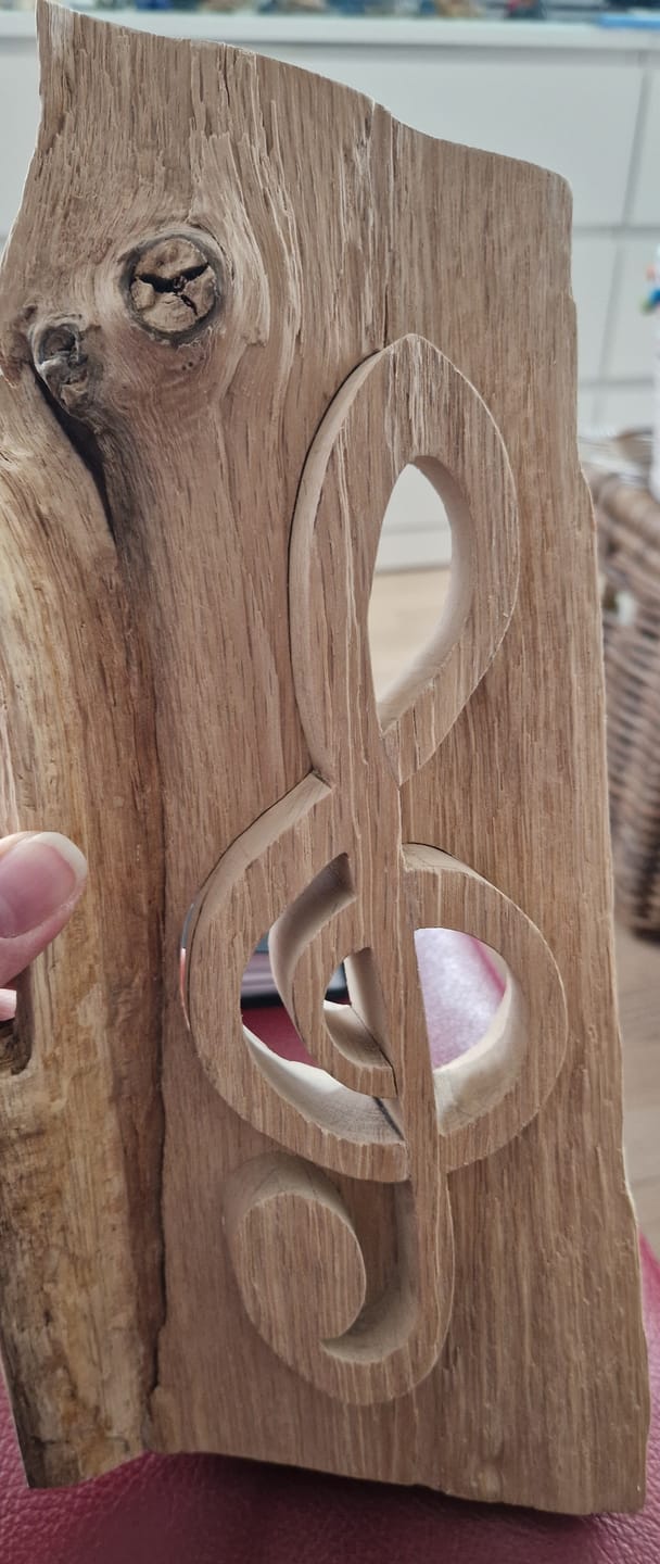 Customer photo review of Handgefertigte Musiker Holzkunstwerke