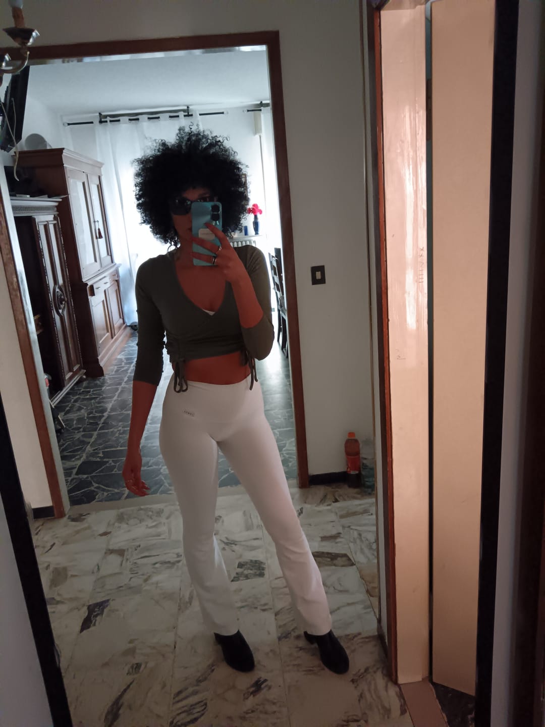 Customer photo review of Leggings a zampa di elefante Bianco Selenite