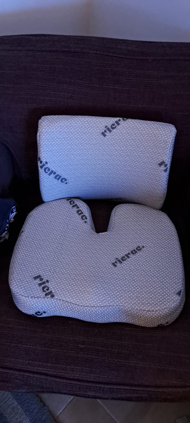 Customer photo review of Rall- Portable Tailbone Cushion