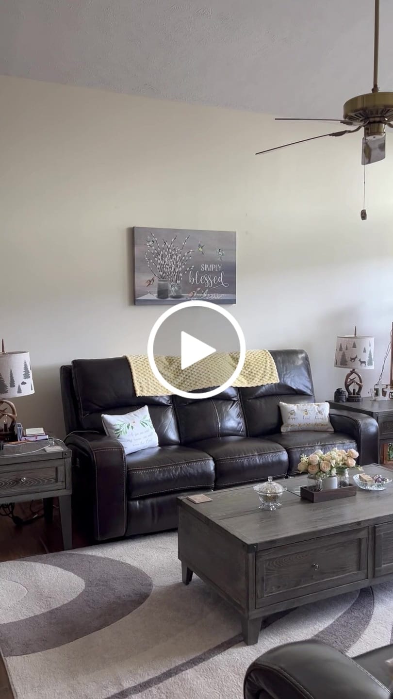 Customer video review of Christian canvas wall art, Simply blessed wall decor