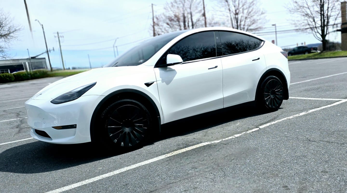 Customer photo review of TESPLUS 19'' Blade Style Wheel Cover for Model Y
