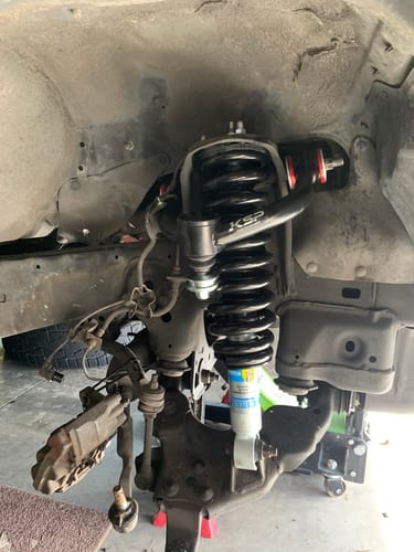 Customer photo review of 2000-2006 Toyota Tundra 2"-4" Lift Upper Control Arms Suspension Lift Kits