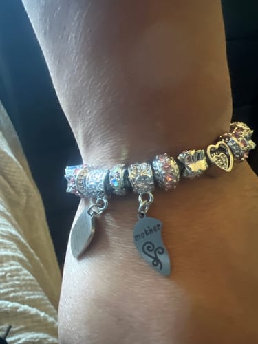 Customer photo review of "Infinity Heart" Clip-on Charm