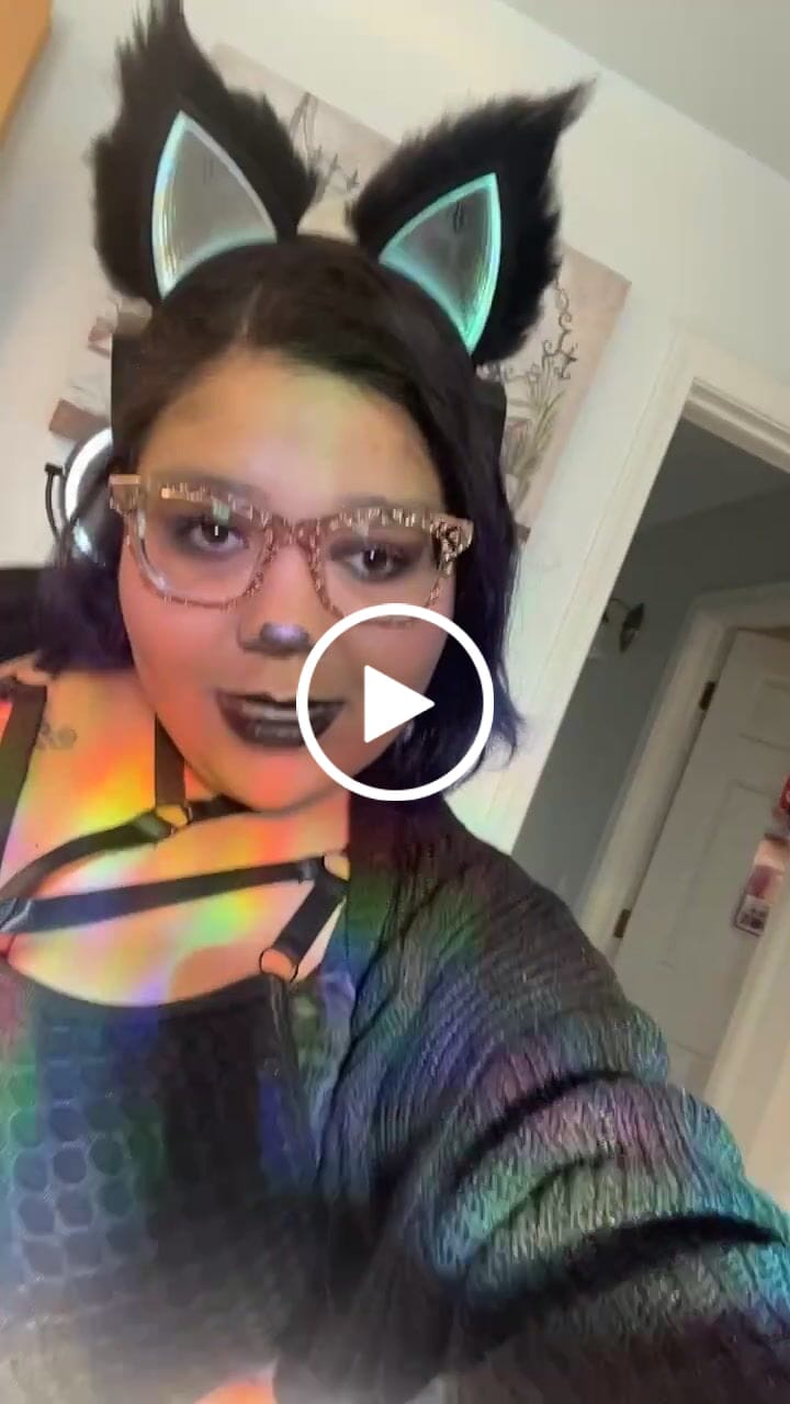 Customer video review of LED Infinity Mirror Cat Ears