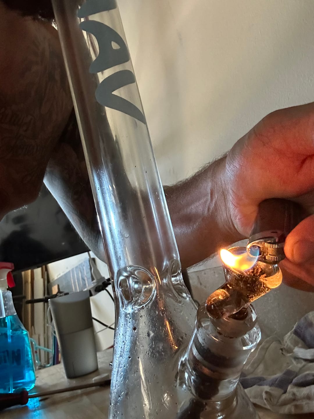Customer photo review of 18" x 9mm Beaker Bong
