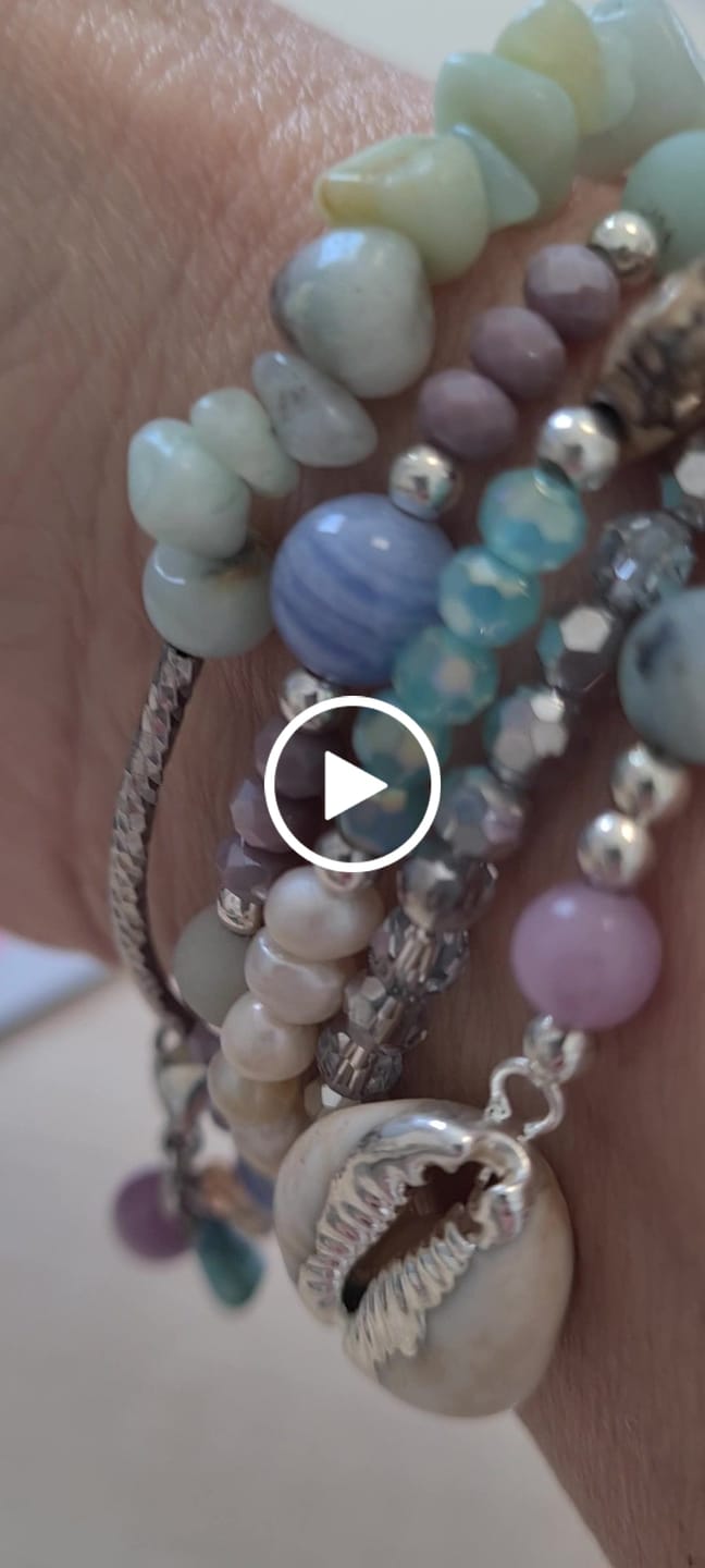 Customer video review of Seaside Dreams Samsung Galaxy Stretch Watch Strap