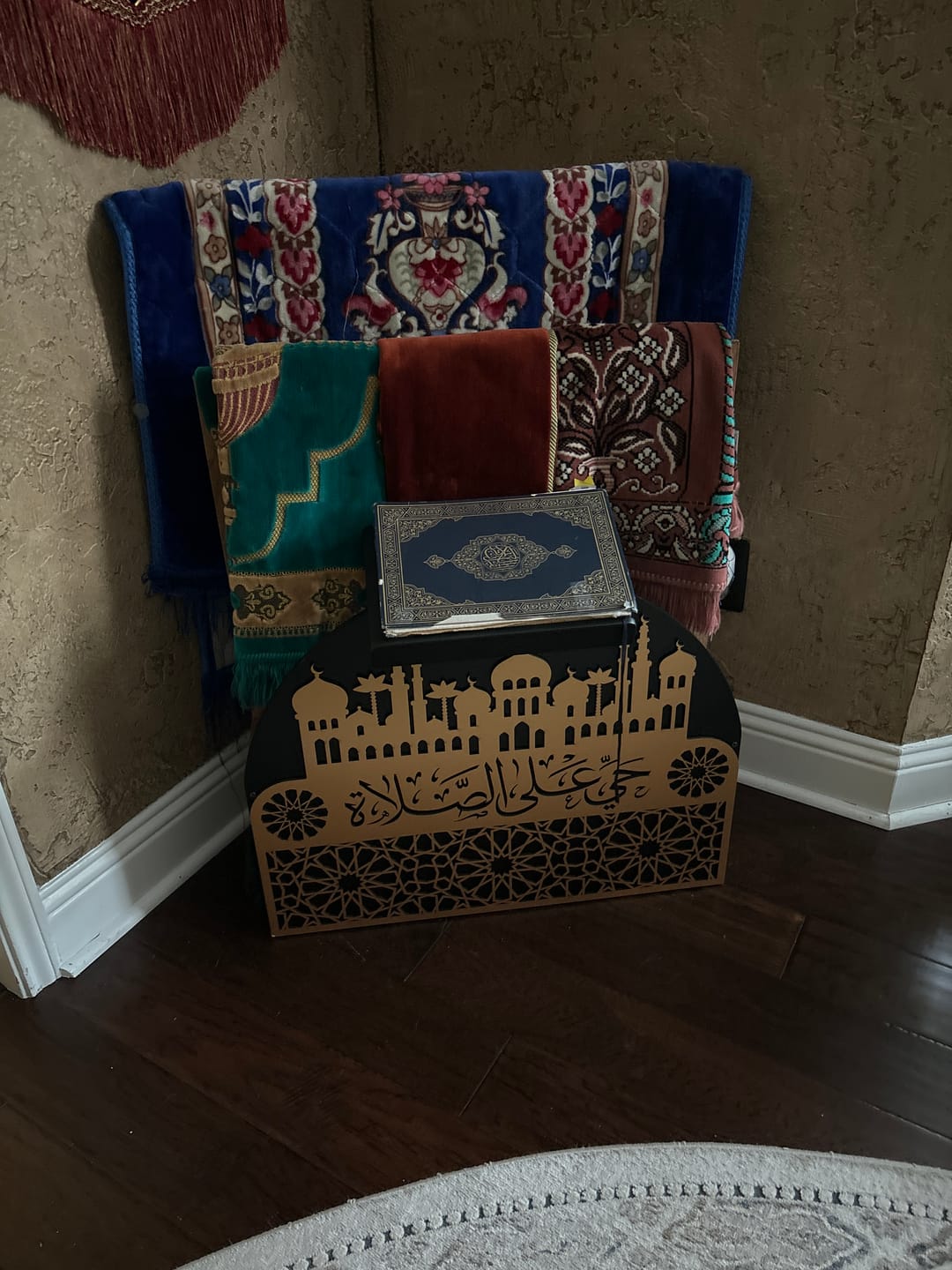 Customer photo review of Prayer Rug Holder - Wooden Prayer Mat Stand and Storage Ideas