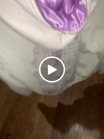Customer video review of Praying Rabbit Hoodie (White/Lavender)