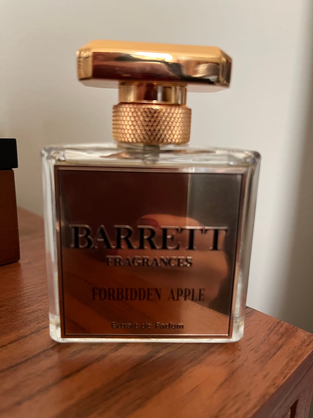 Customer photo review of Forbidden Apple inspired by Eden Juicy Apple 01