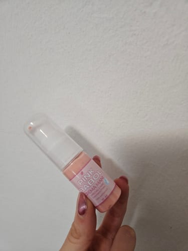 Customer photo review of Crema mani idratante e rigenerante
