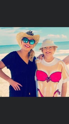 Customer photo review of Desert Bronze Self Tanning Mousse