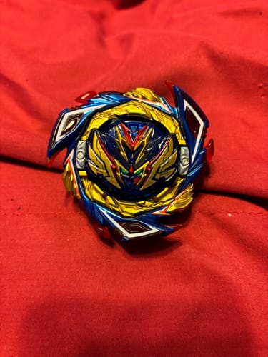 Customer photo review of TAKARA TOMY Savior Valkyrie / Salvage Valtryek Sh-7 Burst DB Beyblade B-187