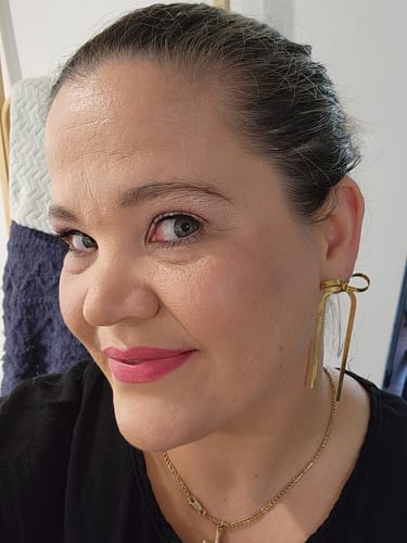 Customer photo review of The Daisy Earrings