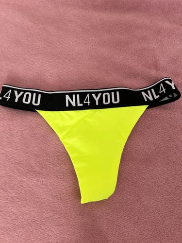 Customer photo review of Seniora Neon Green - Долна част - Неоново Зелен Триъгълен Бански тип Бразилиана