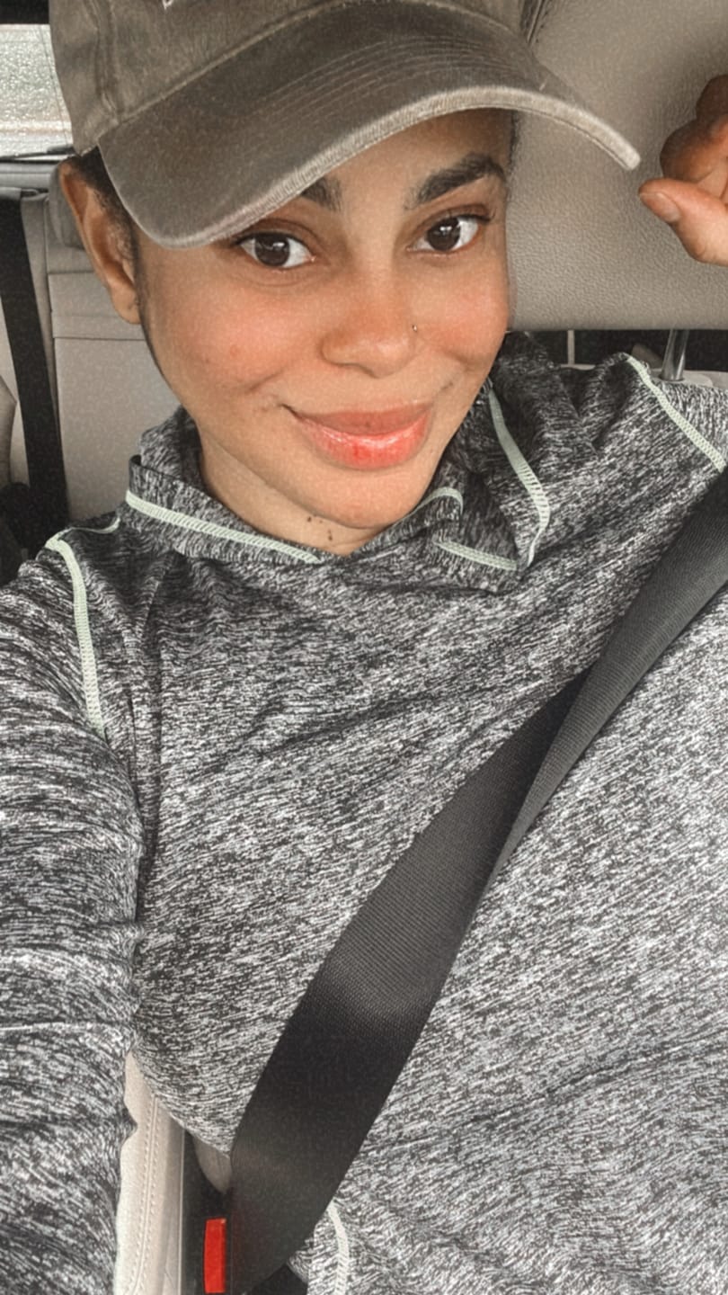 Customer photo review of Jolie's Exfoliating Lip Brush