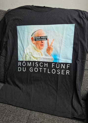 Customer photo review of Gottlos - Heavy Oversized Shirt