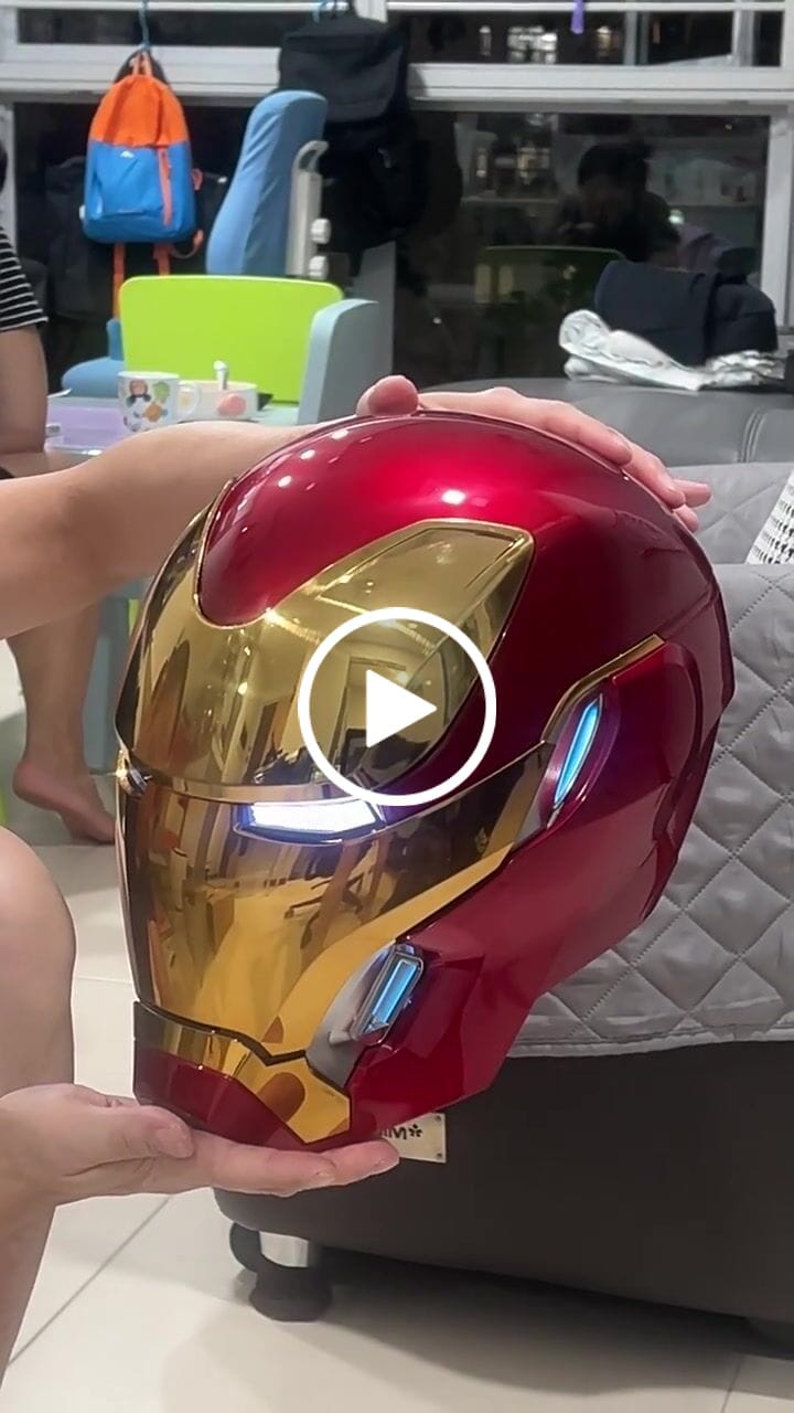 Customer video review of Mechahead IronMan Mk50 Helmet | Voice Control | 1: 1 Real Person Wearable