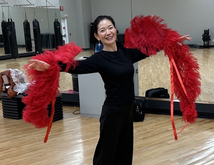 Customer photo review of Ostrich Feather Boa