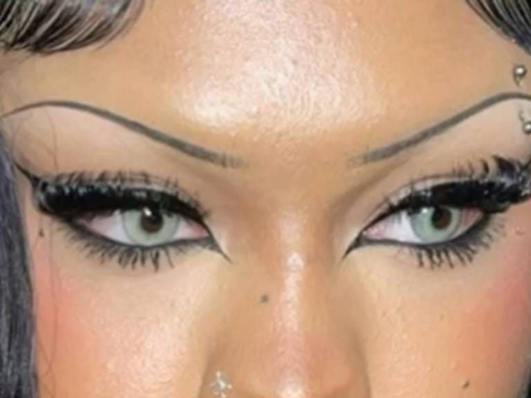 Customer photo review of Eyemoody Juicy Grey | 6 Months, 2 pcs
