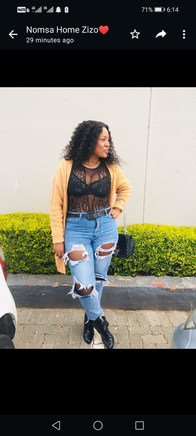 Customer photo review of Gorgeous 20-inch Malaysian Long Curly Wig with Lace Closure - Premium Human Hair