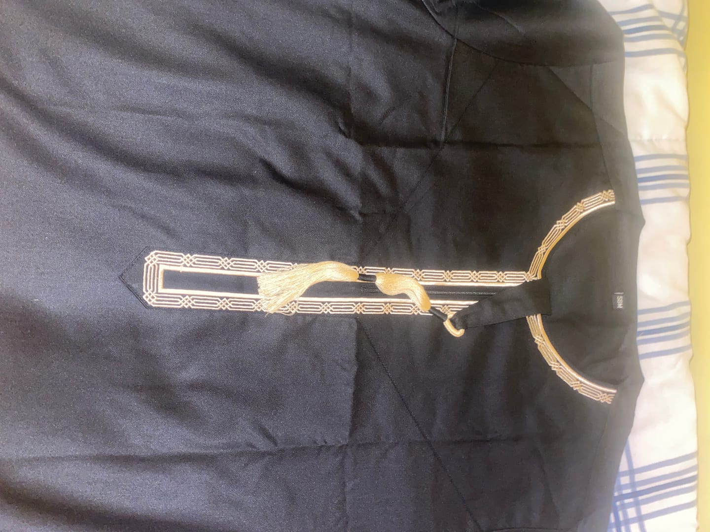 Customer photo review of Luxury Black And Gold Omani Thobe