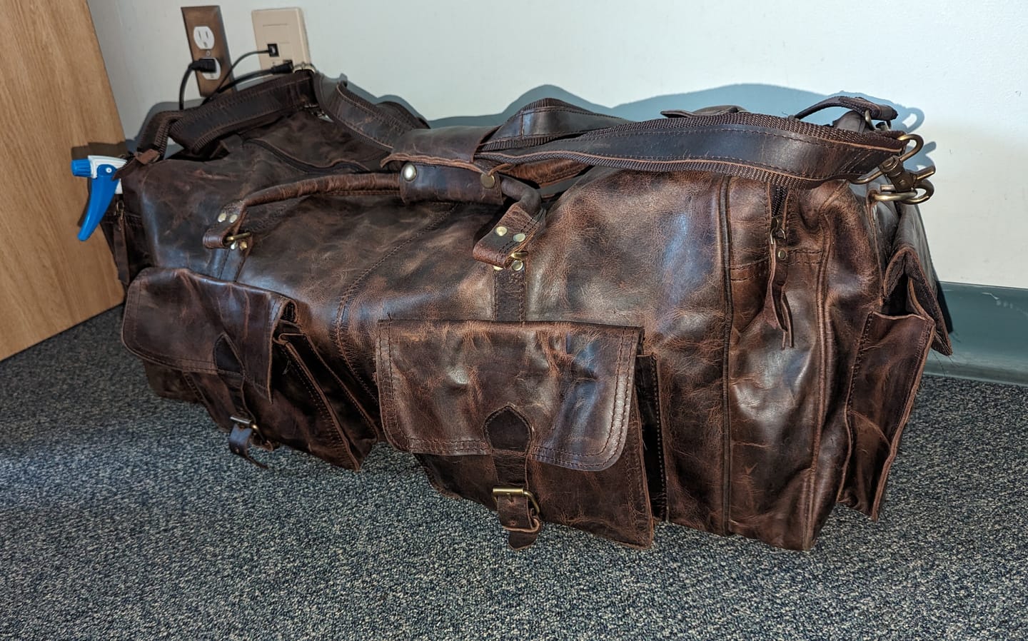 Customer photo review of Large Hunter Buffalo Leather Duffel Bag