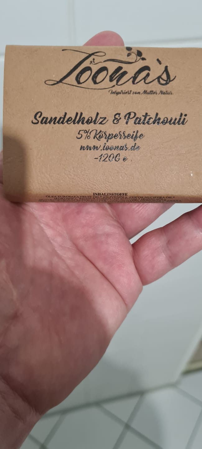 Customer photo review of Sandelholz & Patchouli (Beruhigend & mit sanftem Peeling-Effekt)