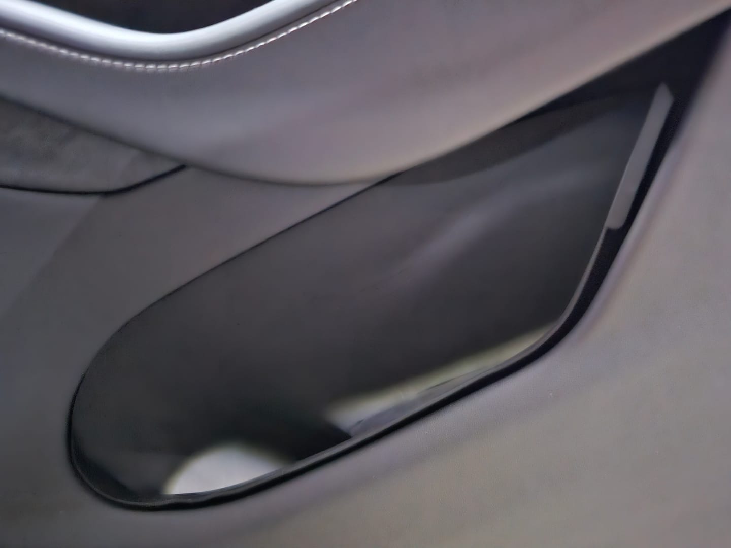 Customer photo review of TPARTS Silicone Door Side Storage Compartment Set for Model Y (2022-2024）