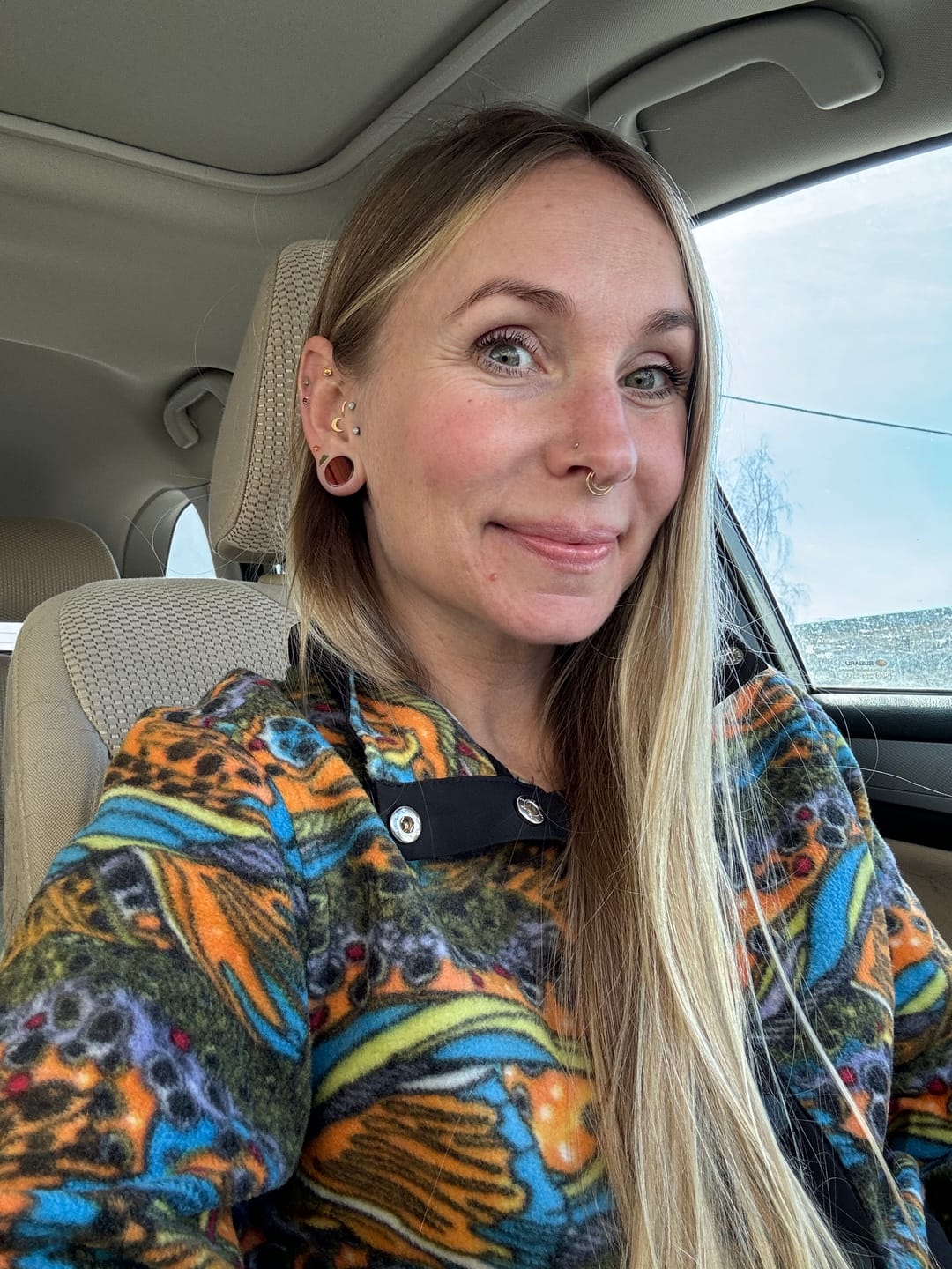 Customer photo review of Unbound Brown Riffle Snap Fleece