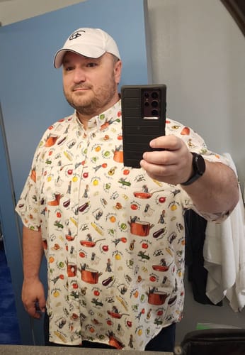 Customer photo review of Disney and Pixar Ratatouille "Bon Rat-Pétit" – KUNUFLEX Short Sleeve Shirt