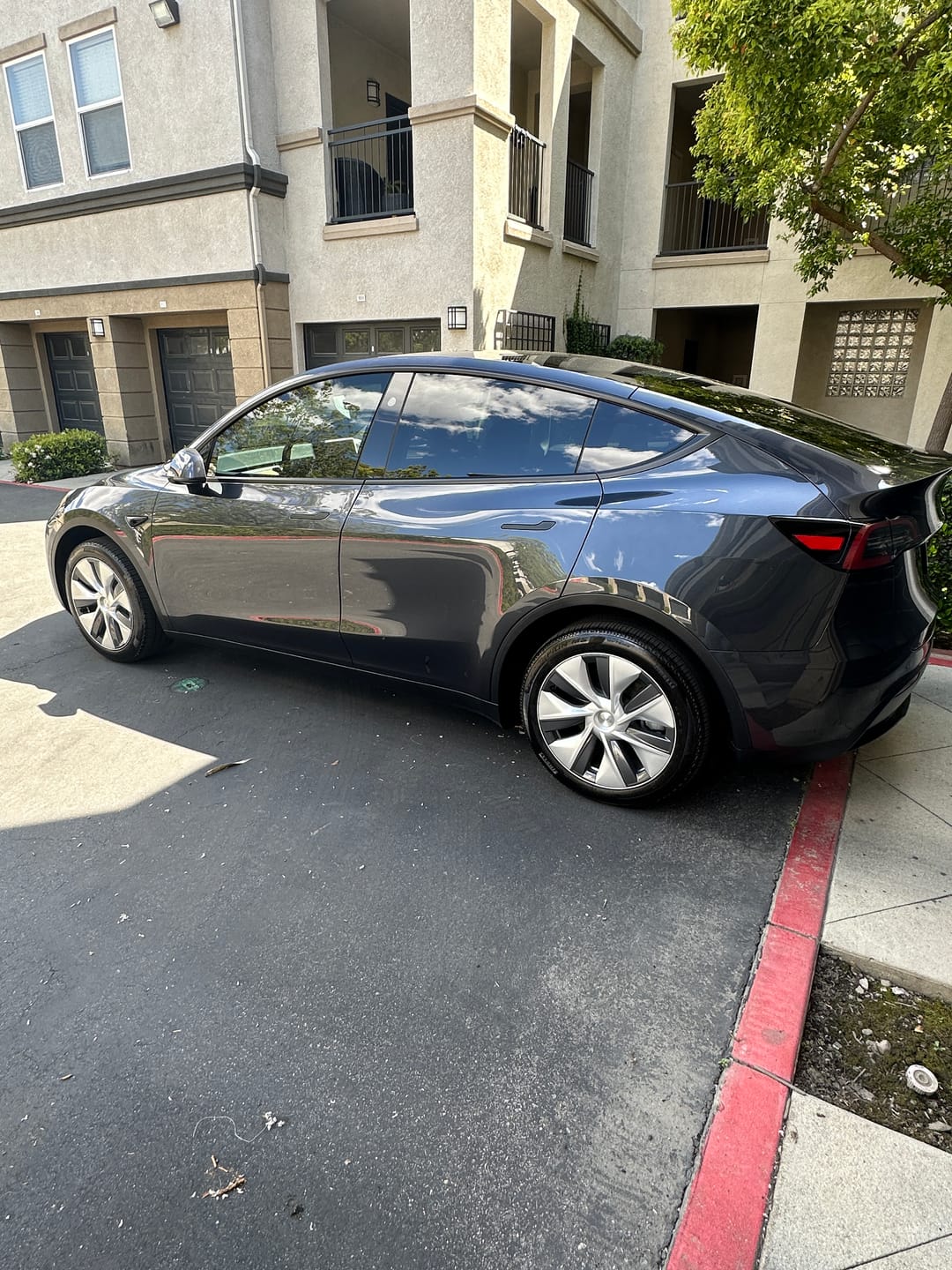 Customer photo review of TESPLUS 19'' Hurricane Style Wheel Cover for Model Y