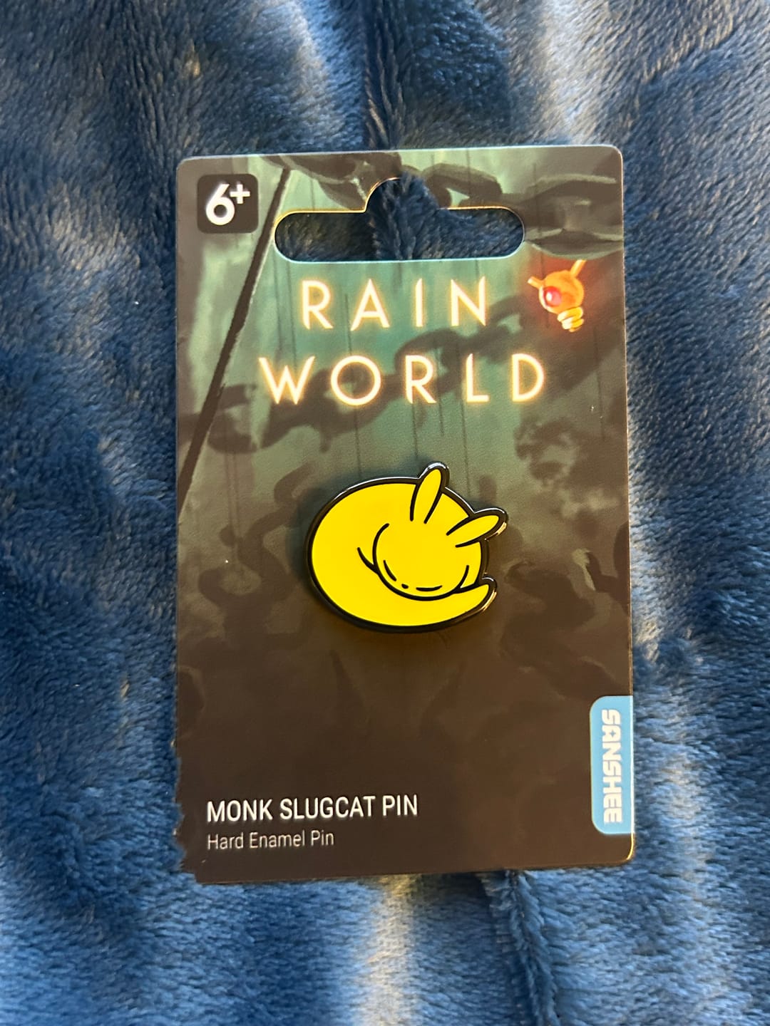 Customer photo review of Rain World - Slugcat Monk Pin