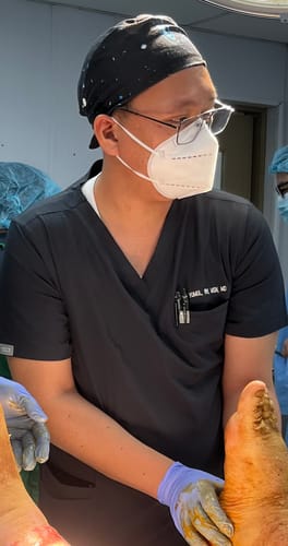 Customer photo review of Jogger MoveTech® Scrub Pants - Men / Graphite