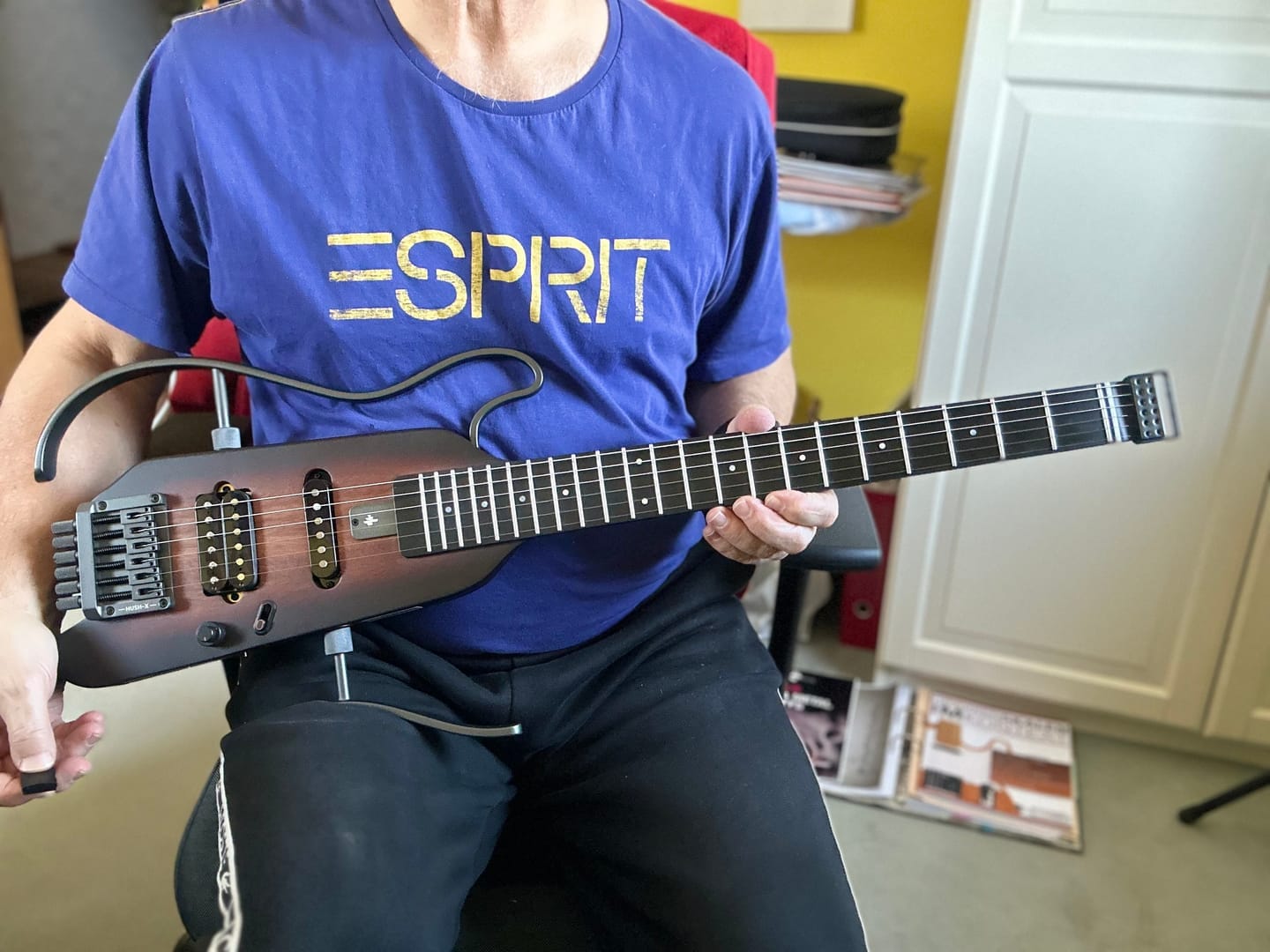 Customer photo review of Donner HUSH-X Guitare électrique guitare de voyage ultra-légère