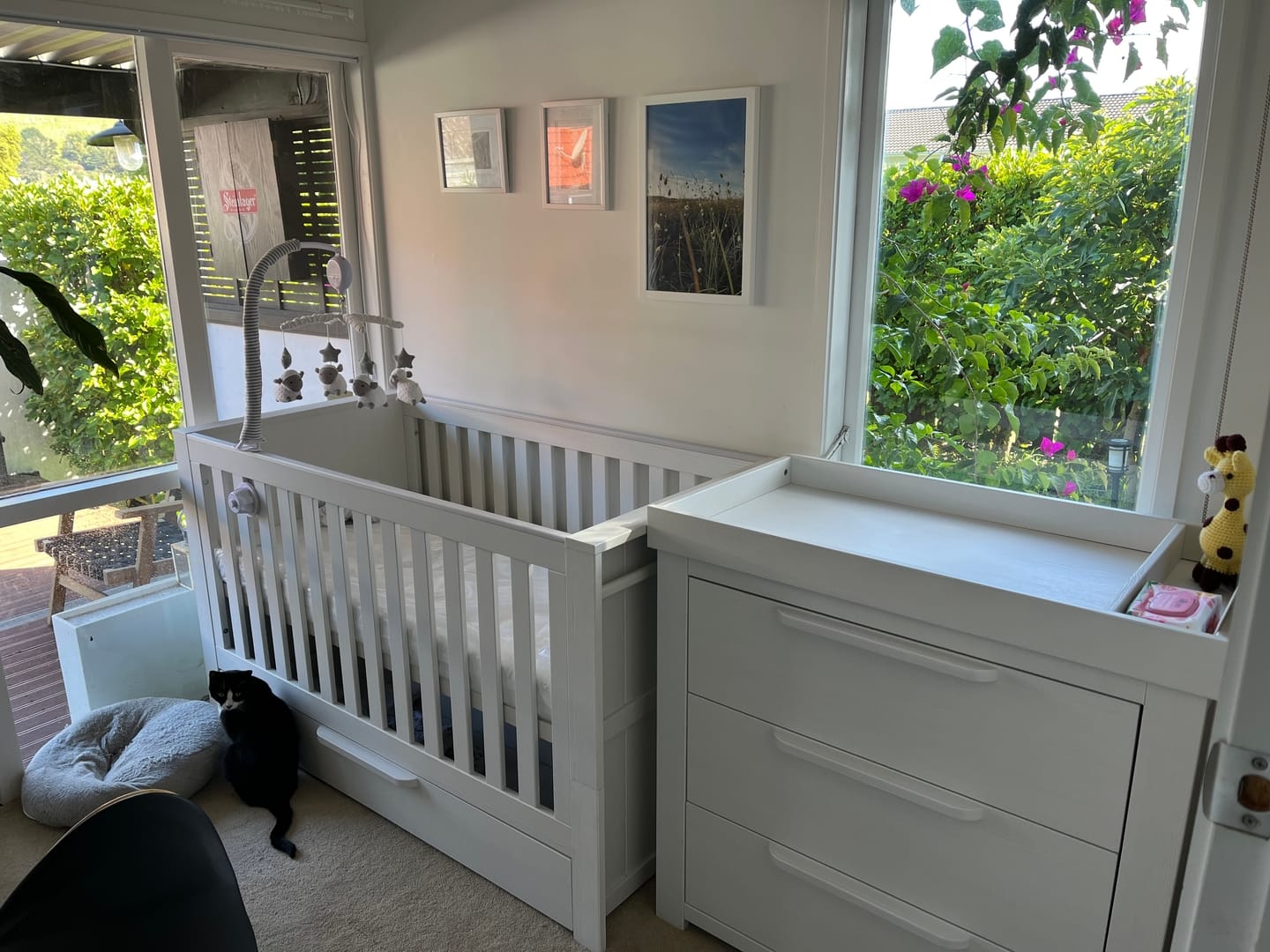 Customer photo review of Mamas and Papas Franklin 3 Piece Cotbed Set with Dresser Change & Mattress - Oak