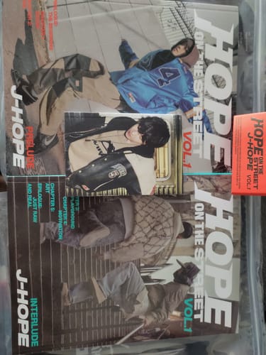 Customer photo review of HOPE ON THE STREET VOL.1 BTS J-hope Album (Weverse Gifts available on choice)