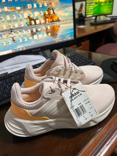Customer photo review of adidas Women's Galaxy 6 Running Shoes
