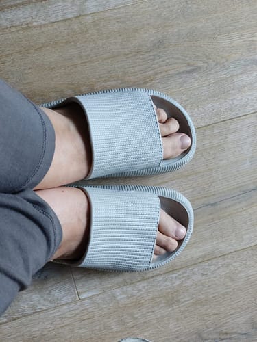 Customer photo review of Minasa Hausschuhe für schmerzfreie Füße