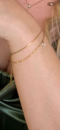 Customer photo review of Pulsera Doble Con Zirconia
