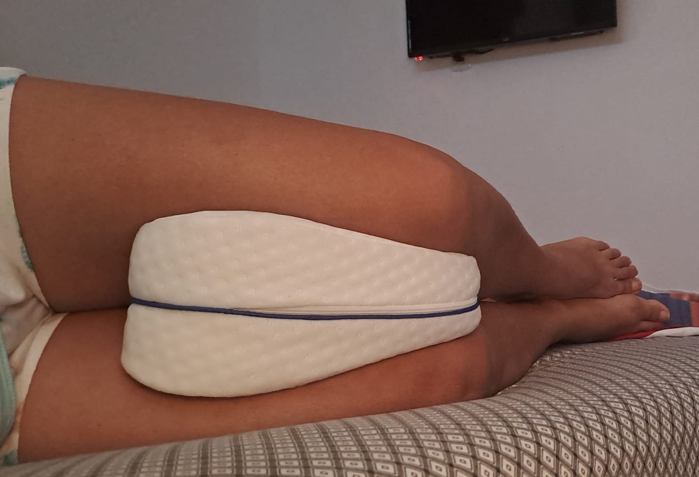 Customer photo review of Almohada Para Piernas Y Rodillas Blanca
