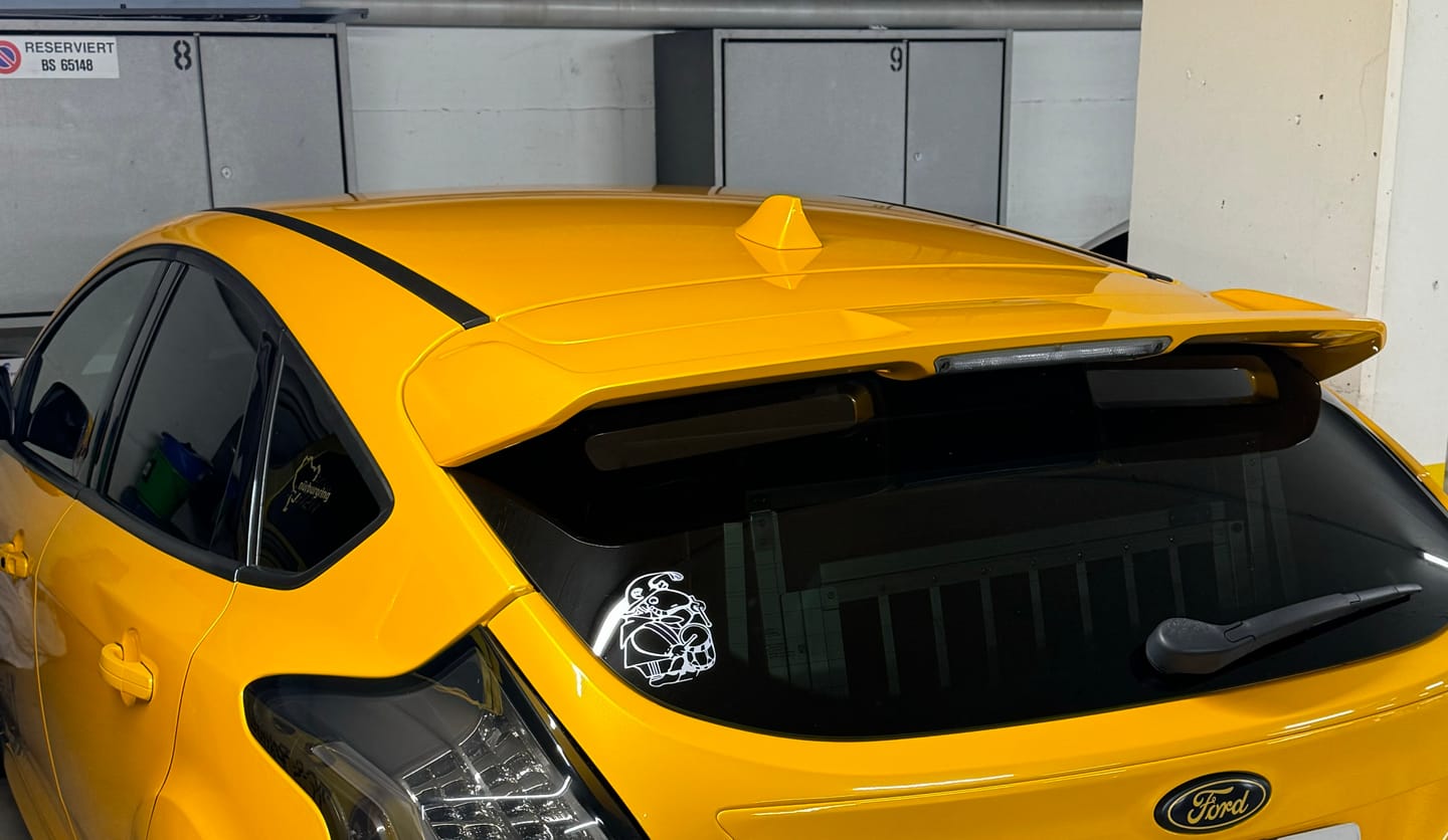 Customer photo review of 'Shark Fin' Aerial (Painted) - Mk3/3.5 Ford Focus / Mk8 Ford Fiesta