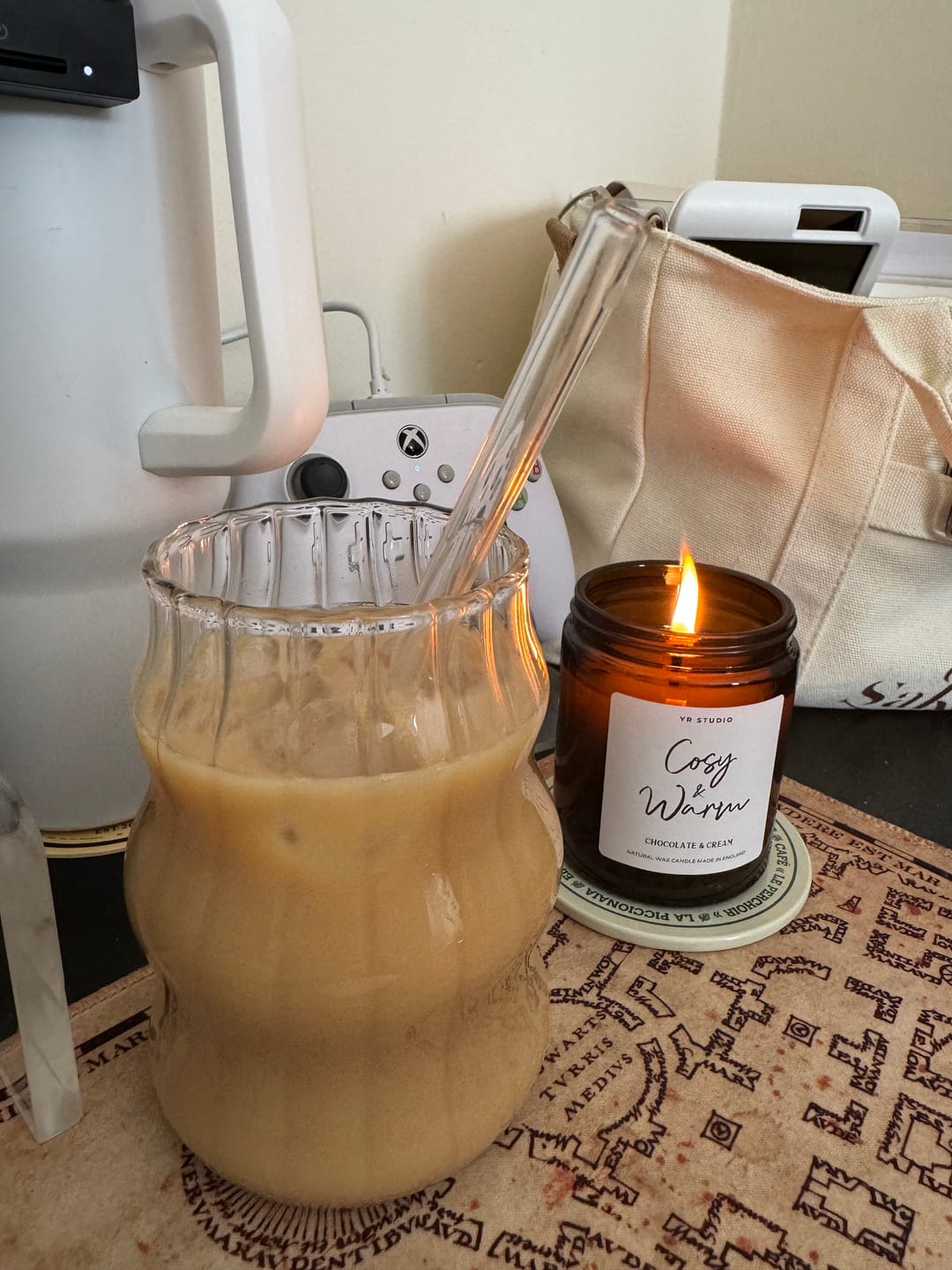 Customer photo review of "Cosy & Warm" Chocolate Candle