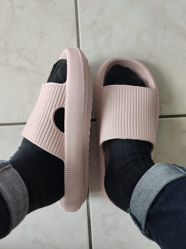 Customer photo review of Minasa Hausschuhe für schmerzfreie Füße