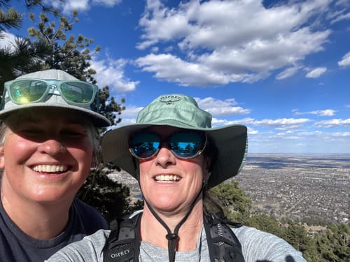 Customer photo review of Women's Paradox Short Sleeve Crew Neck