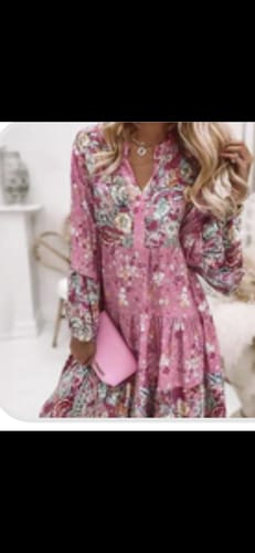 Customer photo review of Women‘’s long sleeves floral Dress