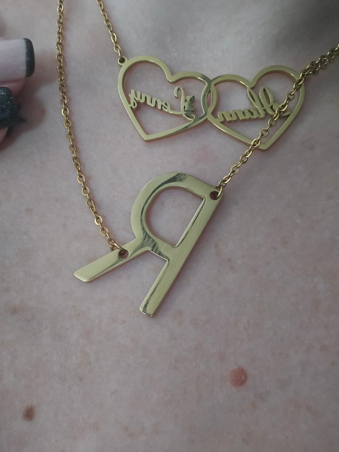 Customer photo review of Collier personnalisé Initiale (Lettre Majuscule)