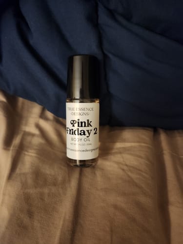 Customer photo review of Pink Friday 2 Body Oil - Women